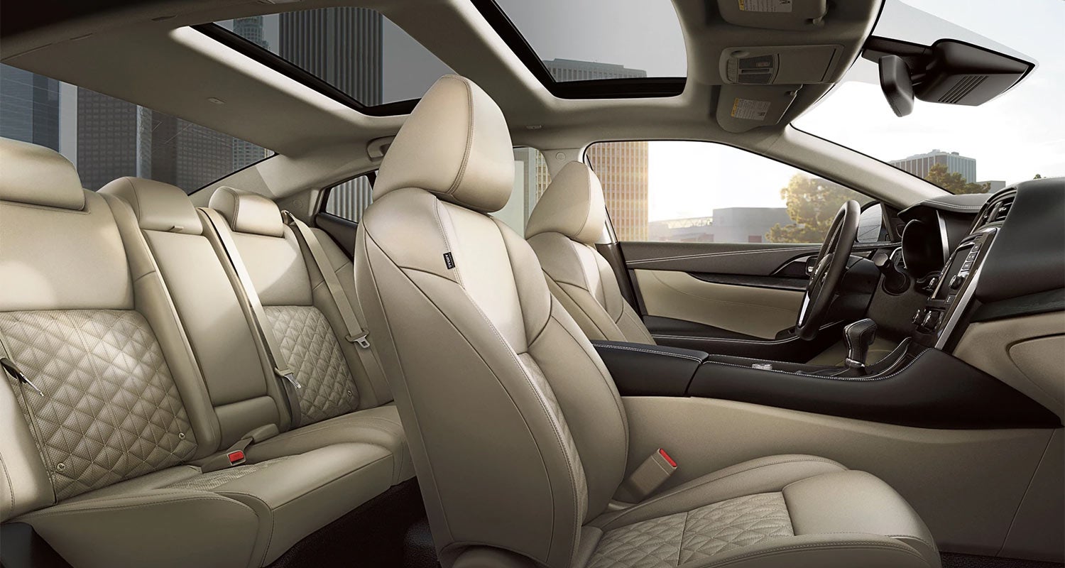 2022 Nissan Maxima showing luxurious leather front seats | Pischke Motors Nissan in La Crosse WI
