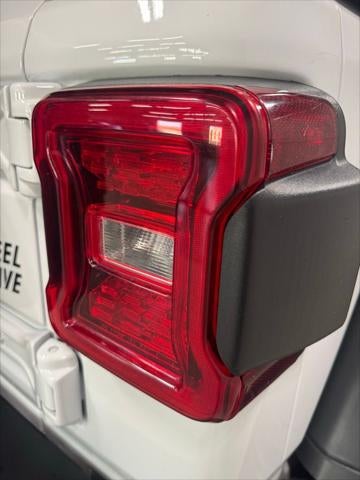 2024 Jeep Wrangler 4-Door Willys 4x4