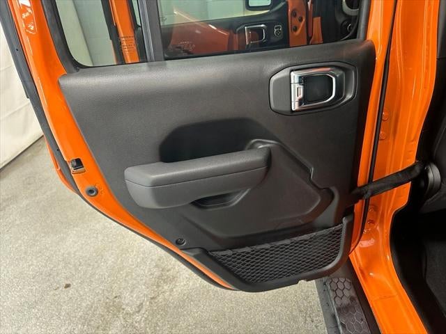 2025 Jeep Wrangler 4-Door Summit 4x4