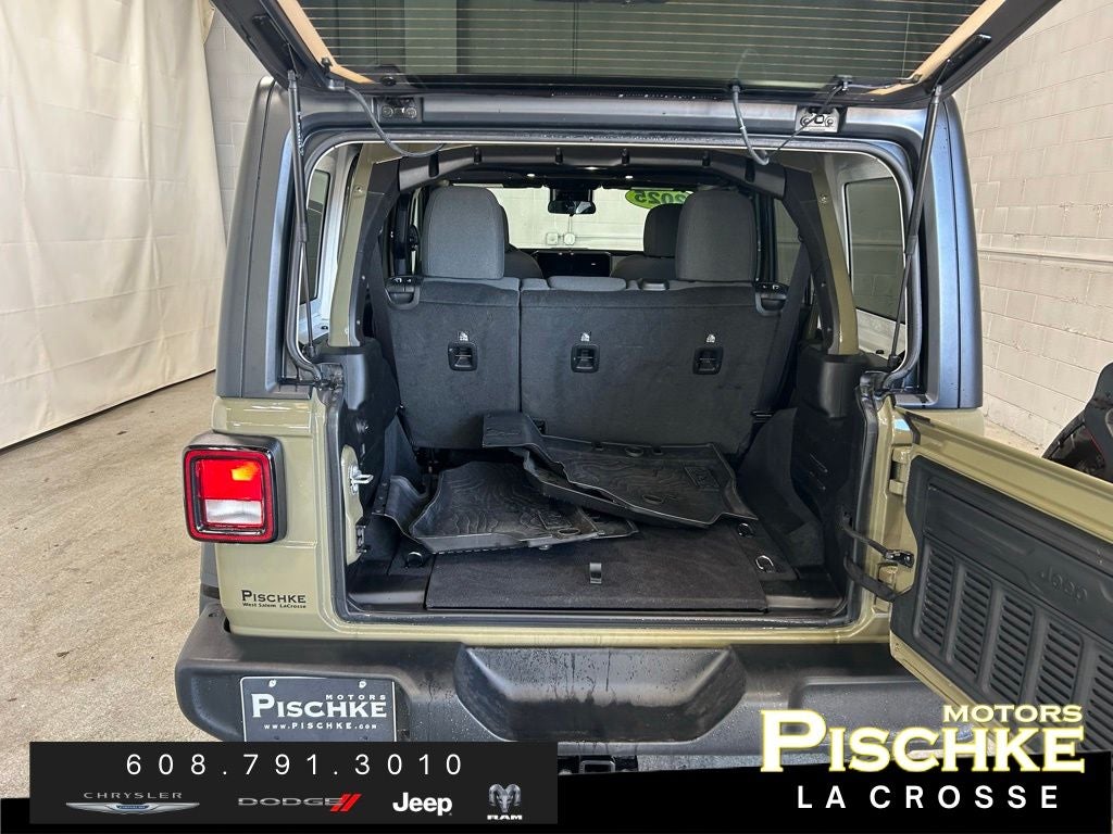 2025 Jeep Wrangler 4-Door Summit 4x4