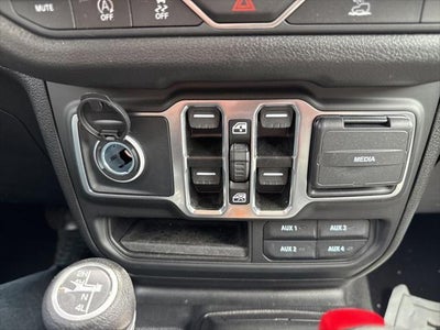 2025 Jeep Wrangler 4-Door Summit 4x4