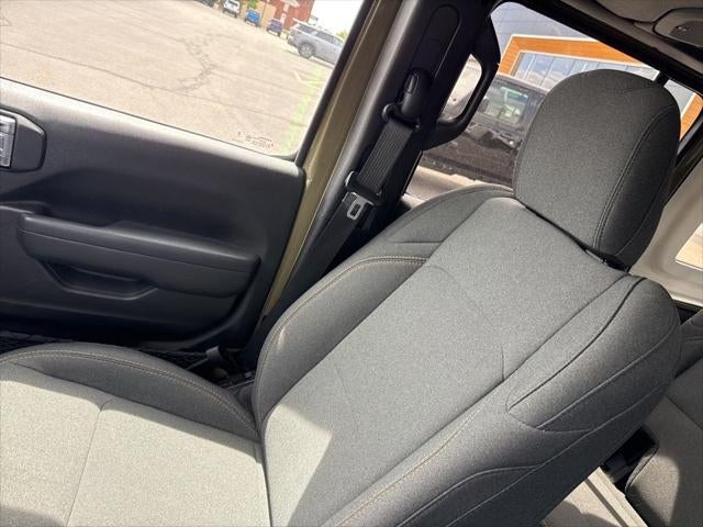 2025 Jeep Wrangler 4-Door Summit 4x4