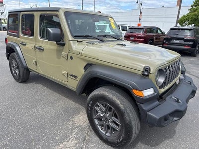2025 Jeep Wrangler 4-Door Summit 4x4