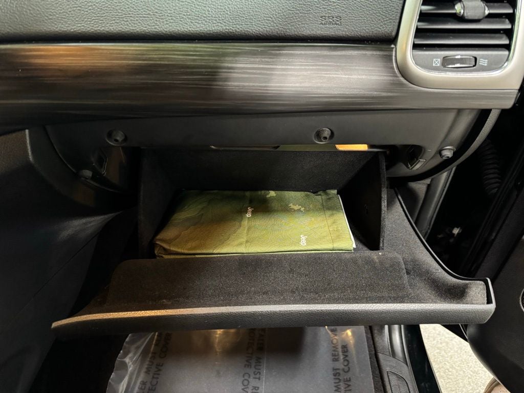 2021 Jeep Grand Cherokee Laredo X 4x4