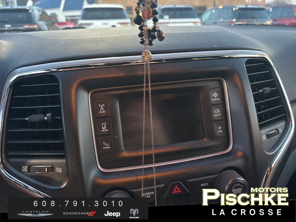 2017 Jeep Grand Cherokee Laredo 4x4