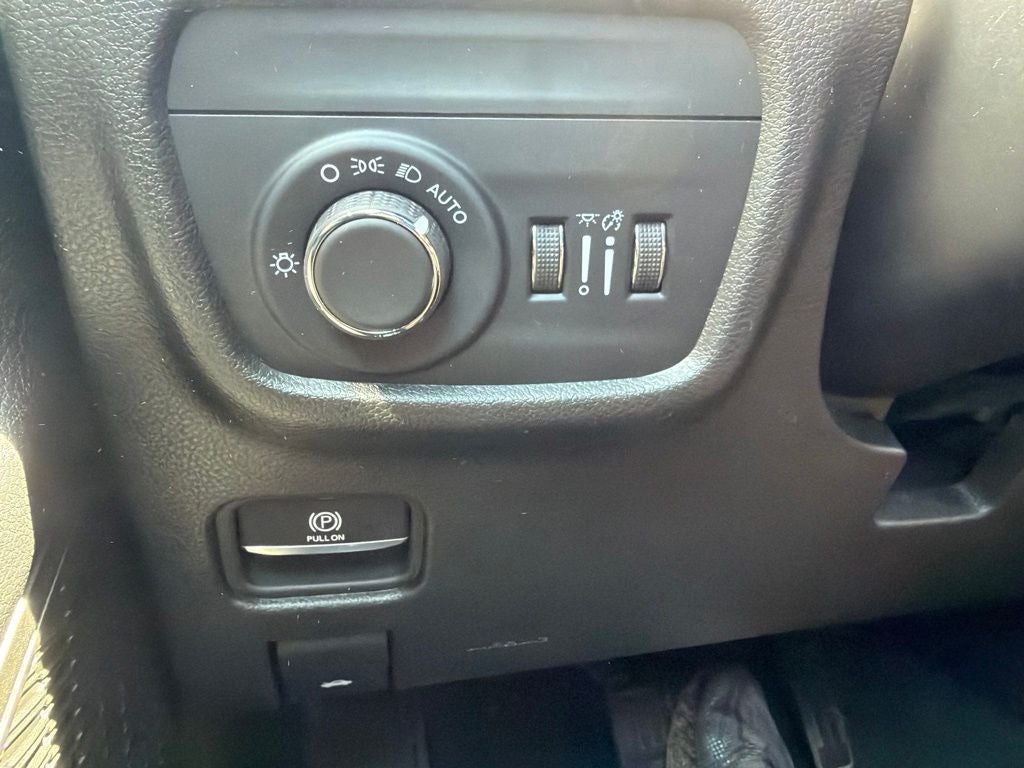 2025 Jeep Grand Cherokee Altitude 4x4