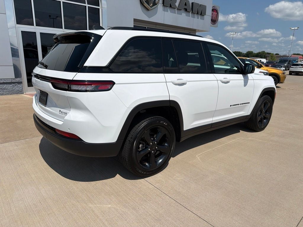 2025 Jeep Grand Cherokee Altitude 4x4
