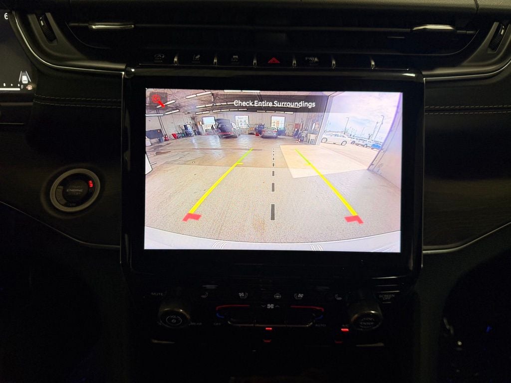 2022 Jeep Grand Cherokee Overland 4x4