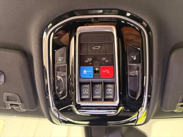 2022 Jeep Grand Cherokee Overland 4x4