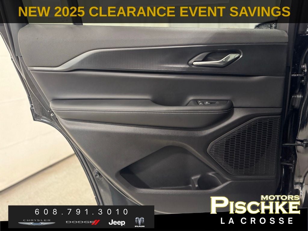 2025 Jeep Grand Cherokee L Altitude X 4x4