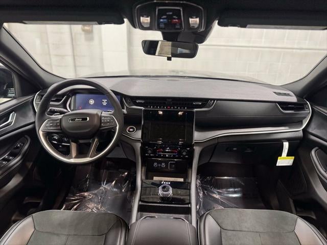 2025 Jeep Grand Cherokee L Altitude X 4x4