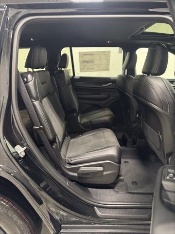 2025 Jeep Grand Cherokee L Altitude X 4x4