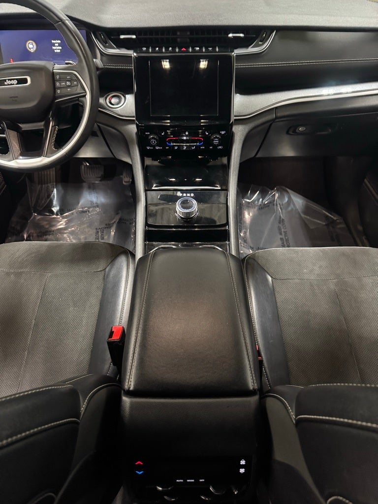 2023 Jeep Grand Cherokee L Altitude 4x4