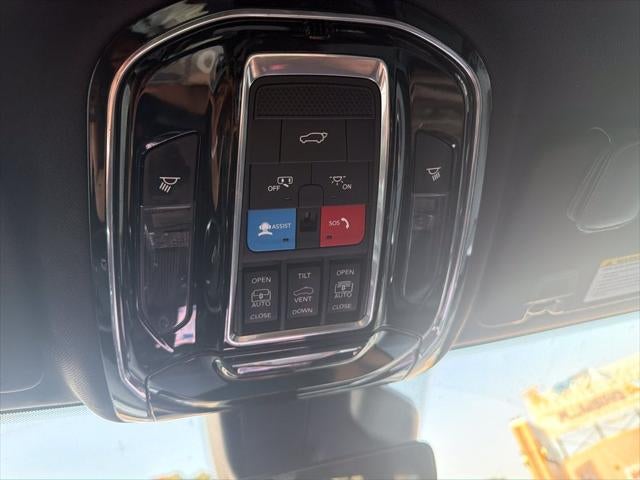 2023 Jeep Grand Cherokee L Overland 4x4