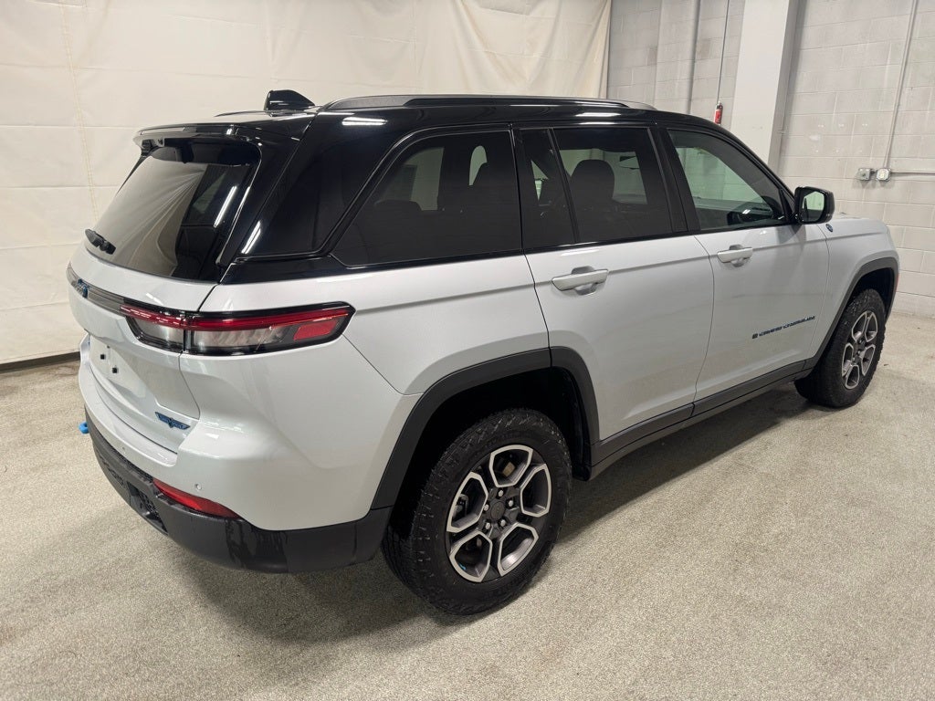 2022 Jeep Grand Cherokee 4xe Trailhawk 4x4