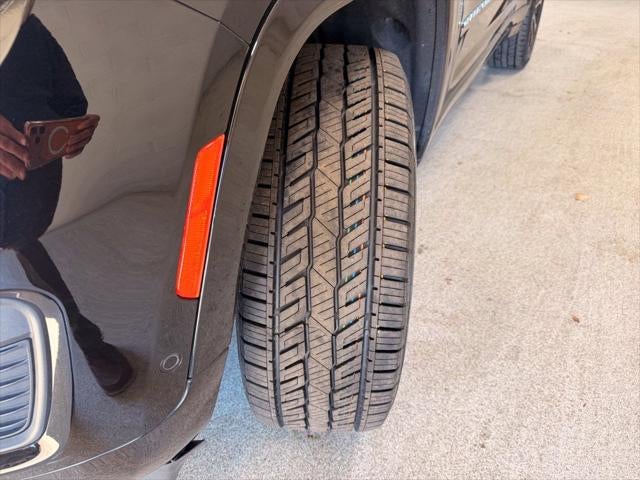 2022 Jeep Grand Cherokee 4xe Overland 4x4