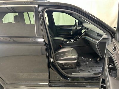 2022 Jeep Grand Cherokee 4xe Overland 4x4