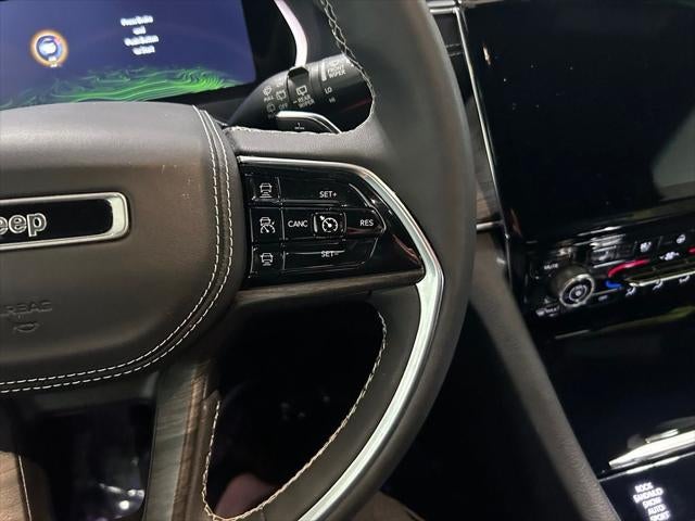 2022 Jeep Grand Cherokee 4xe Overland 4x4