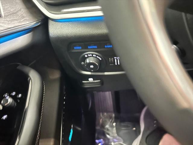 2022 Jeep Grand Cherokee 4xe Overland 4x4