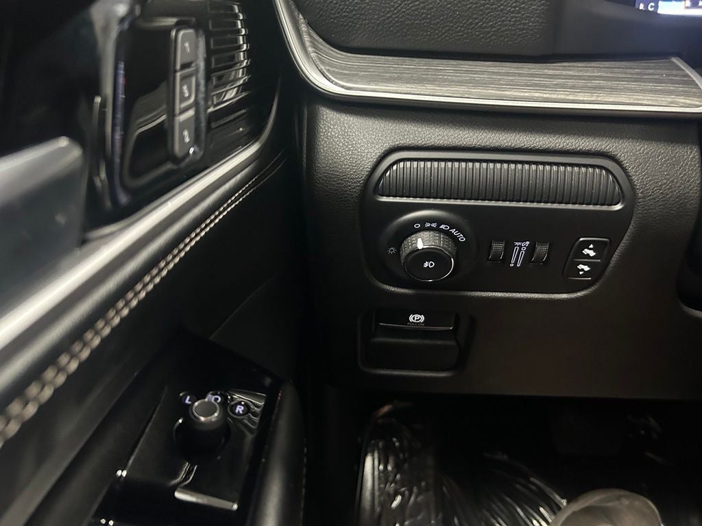 2024 Jeep Wagoneer L Series II 4x4