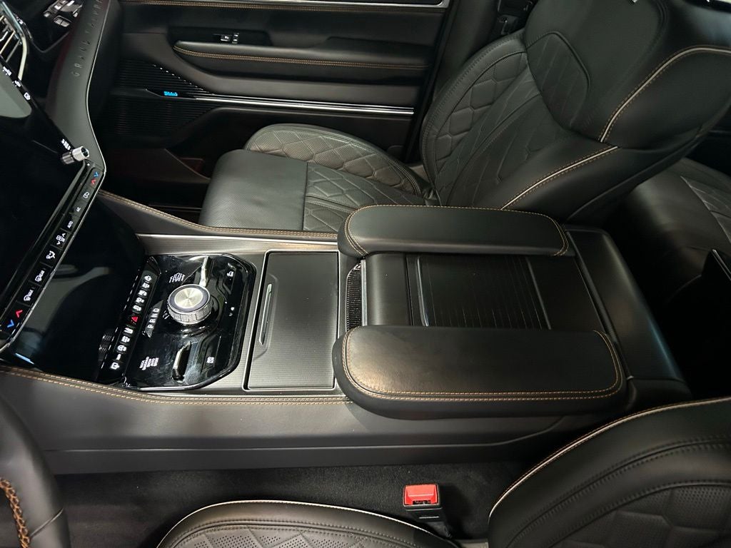 2025 Jeep Grand Wagoneer Series III Obsidian 4x4