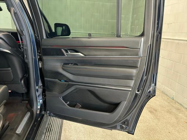 2025 Jeep Grand Wagoneer Series III Obsidian 4x4