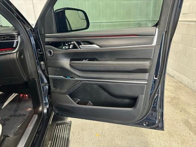 2025 Jeep Grand Wagoneer Series III Obsidian 4x4