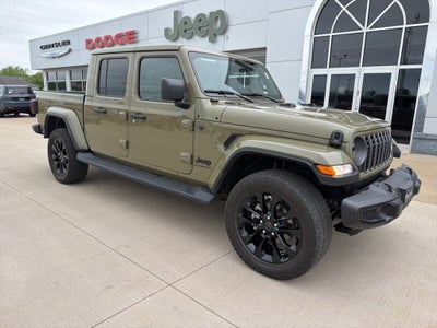 2025 Jeep Gladiator Nighthawk