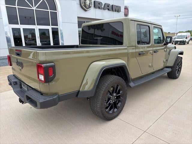 2025 Jeep Gladiator Nighthawk