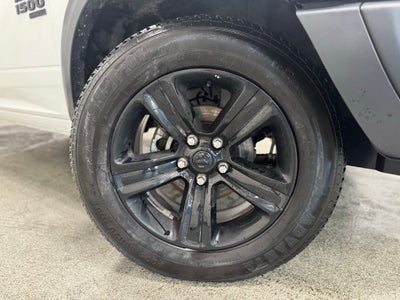 2024 RAM 1500 Classic Warlock Crew Cab 4x4 5'7' Box