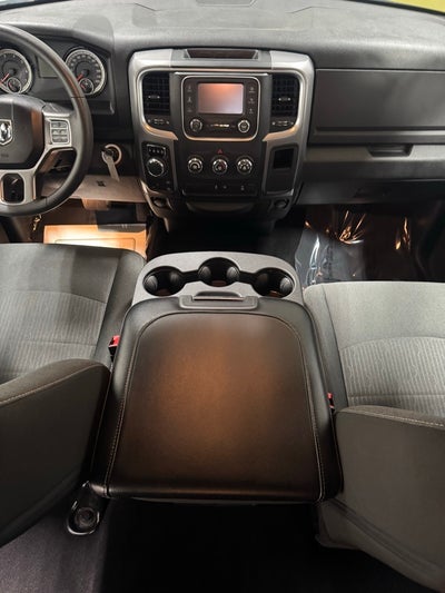 2024 RAM 1500 Classic Warlock Crew Cab 4x4 5'7' Box