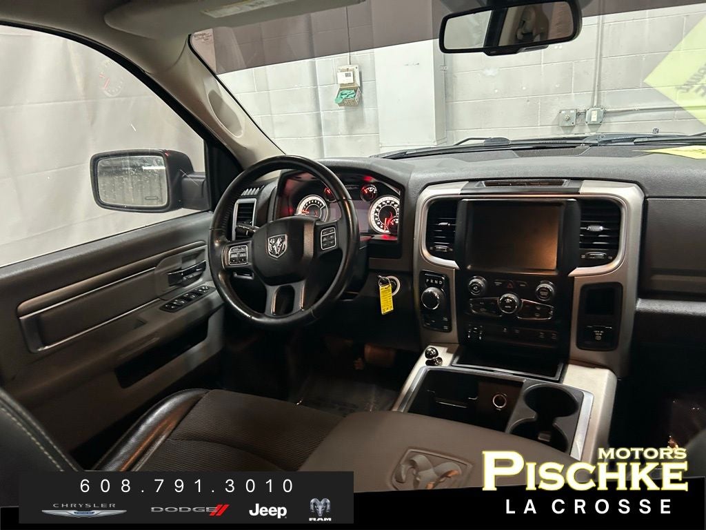 2017 RAM 1500 Lone Star Silver Crew Cab 4x4 5'7' Box