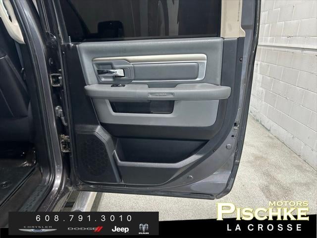 2017 RAM 1500 Lone Star Silver Crew Cab 4x4 5'7' Box
