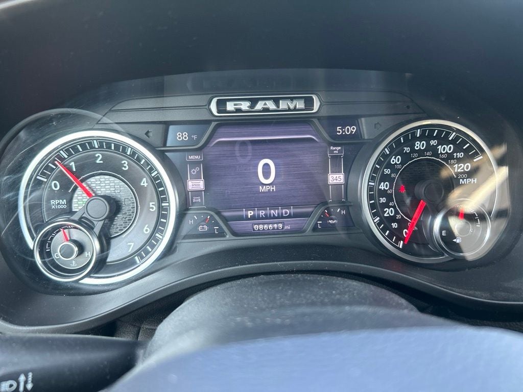 2019 RAM 1500 Big Horn/Lone Star Quad Cab 4x4 6'4' Box