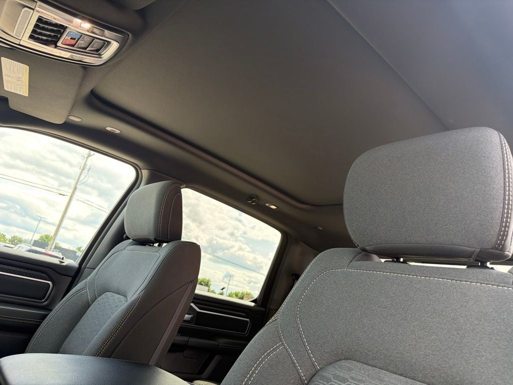 2025 RAM Ram 1500 Big Horn Crew Cab 4x4 5'7' Box