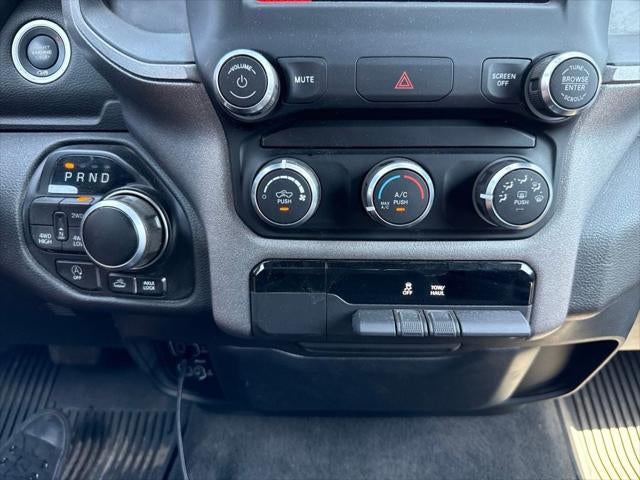 2024 RAM 1500 Tradesman Crew Cab 4x4 5'7' Box