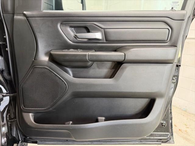 2024 RAM Ram 1500 Tradesman Crew Cab 4x4 5'7' Box
