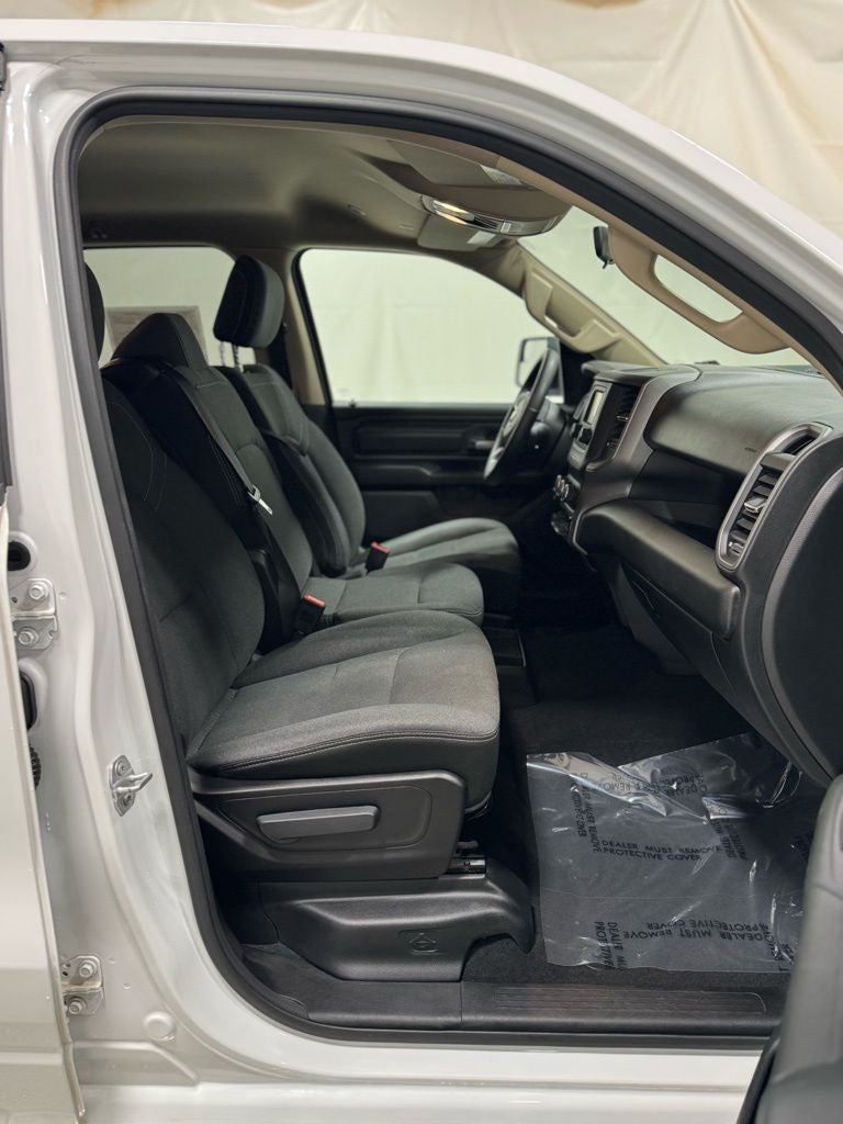2019 RAM 1500 Tradesman Crew Cab 4x4 5'7' Box