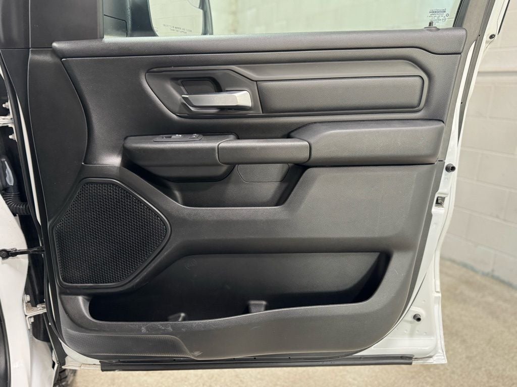 2019 RAM 1500 Tradesman Crew Cab 4x4 5'7' Box