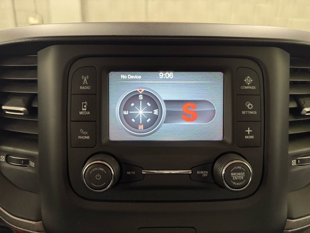 2019 RAM 1500 Tradesman Crew Cab 4x4 5'7' Box