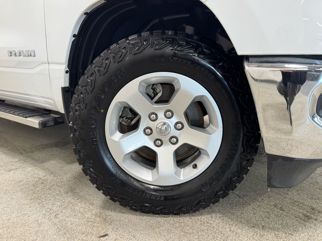 2019 RAM 1500 Tradesman Crew Cab 4x4 5'7' Box