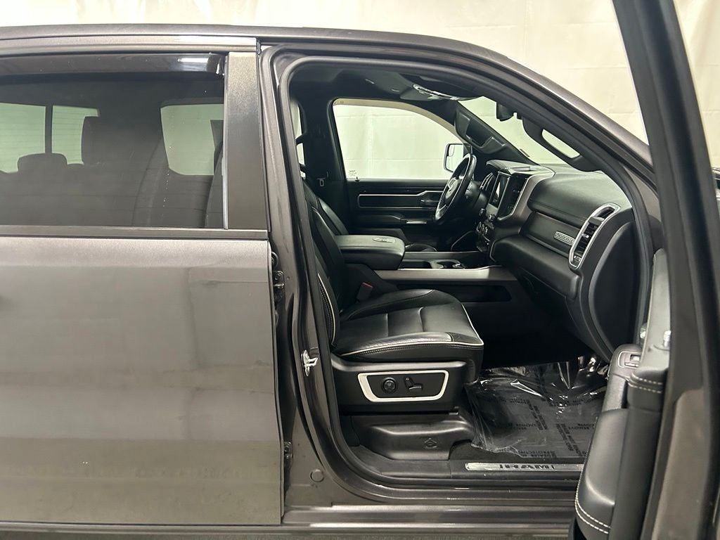 2020 RAM Ram 1500 Laramie Crew Cab 4x4 5'7' Box
