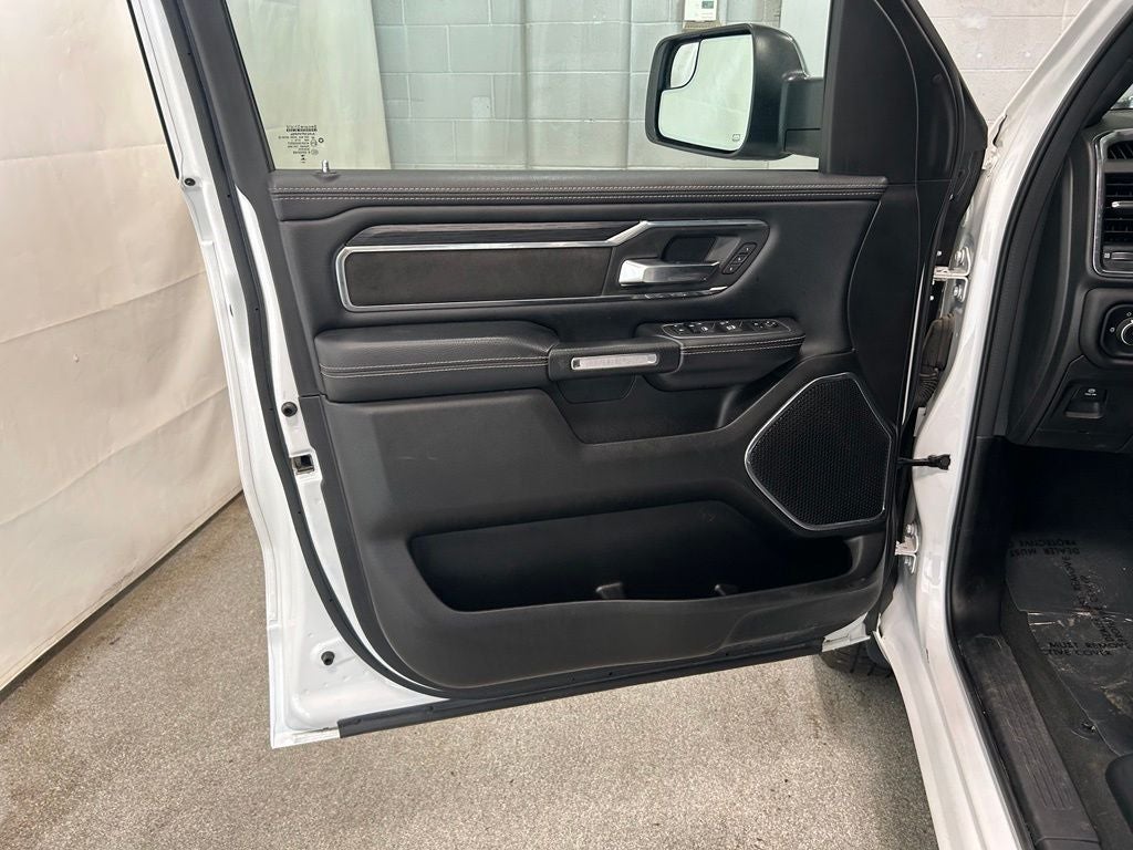 2024 RAM 1500 Laramie Crew Cab 4x4 5'7' Box