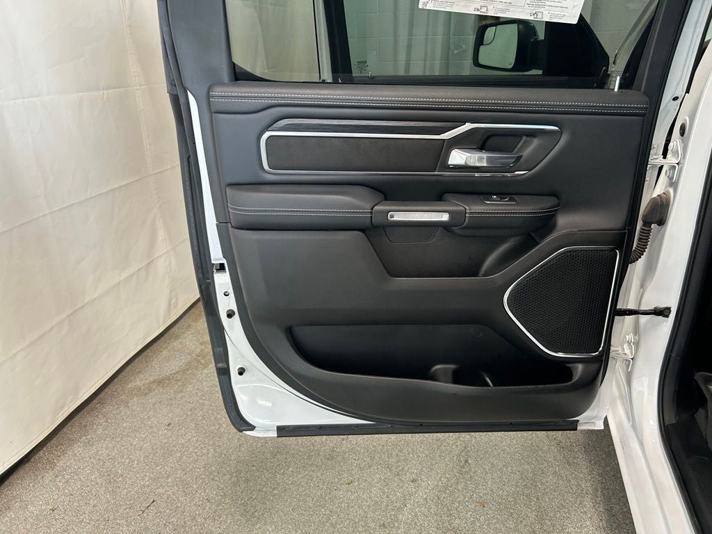 2024 RAM 1500 Laramie Crew Cab 4x4 5'7' Box