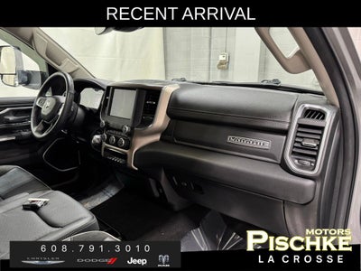2022 RAM 1500 Laramie Crew Cab 4x4 5'7' Box