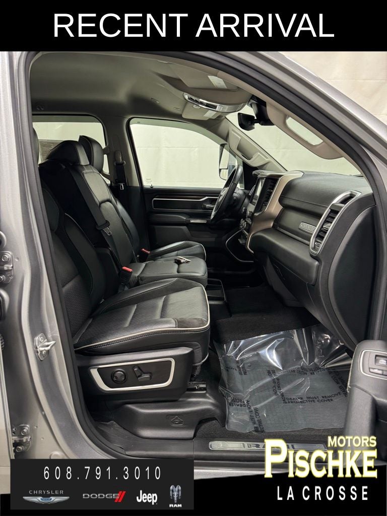 2022 RAM 1500 Laramie Crew Cab 4x4 5'7' Box