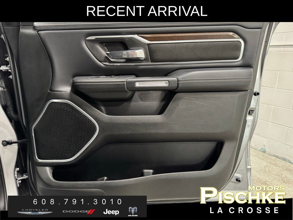 2022 RAM 1500 Laramie Crew Cab 4x4 5'7' Box