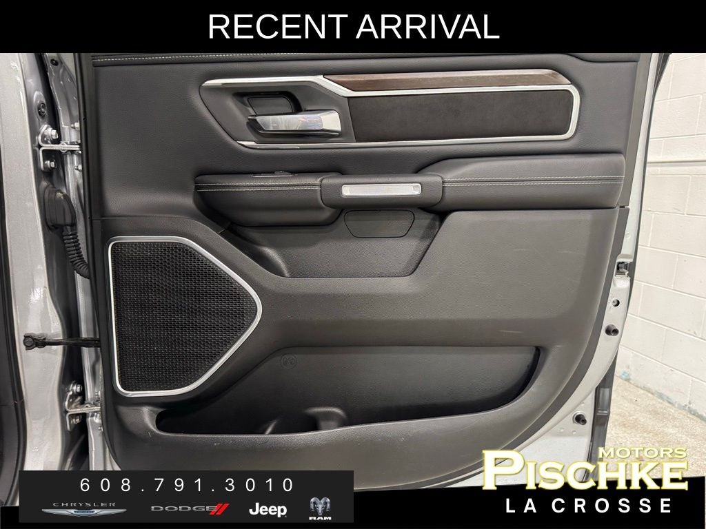 2022 RAM 1500 Laramie Crew Cab 4x4 5'7' Box