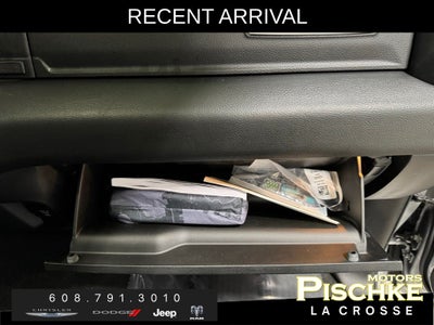 2022 RAM 1500 Laramie Crew Cab 4x4 5'7' Box