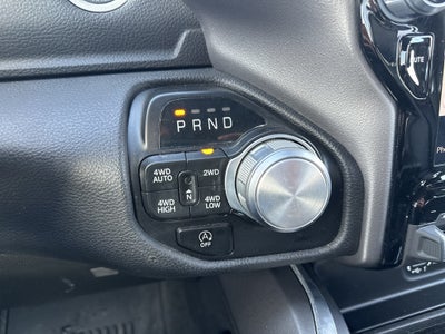 2022 RAM 1500 Laramie Crew Cab 4x4 5'7' Box